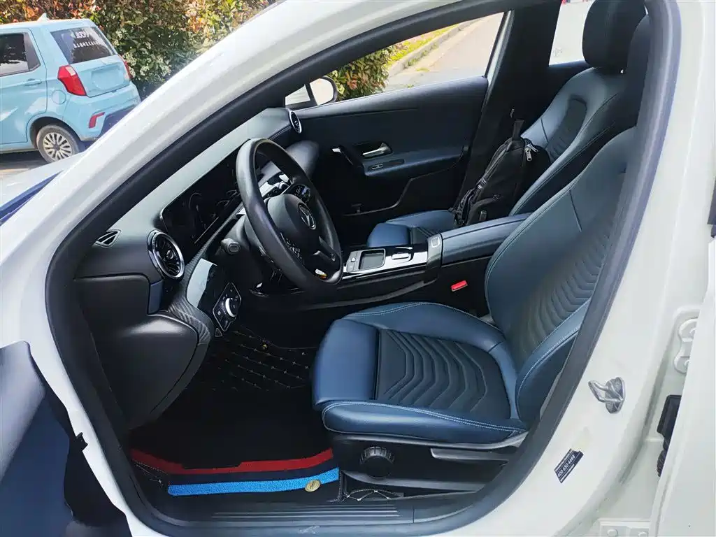 Mercedes-Benz A-Class 2021 — фото 15