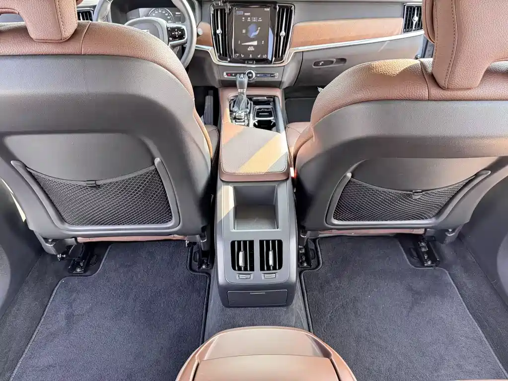 Volvo S90 2019 — фото 23