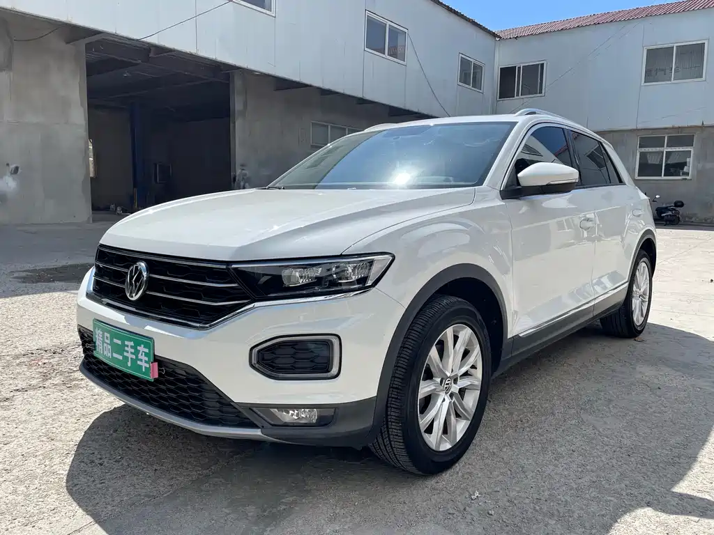 Volkswagen T-Roc 2020 — фото 1