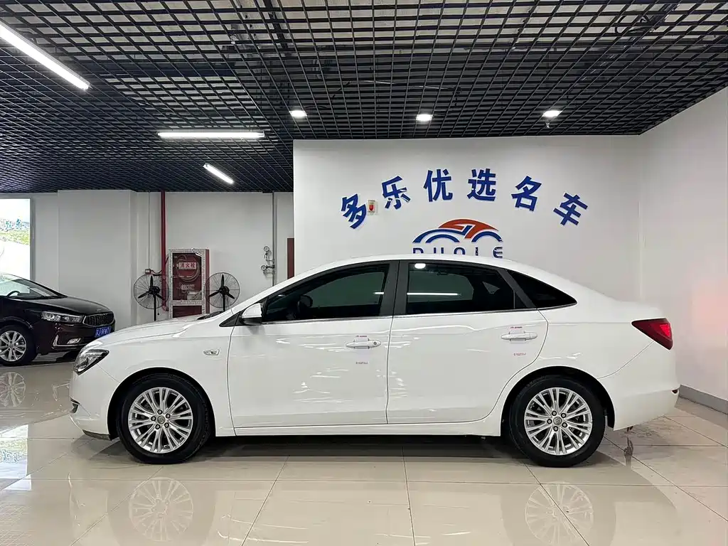 Buick Excelle GT 2015 — фото 9