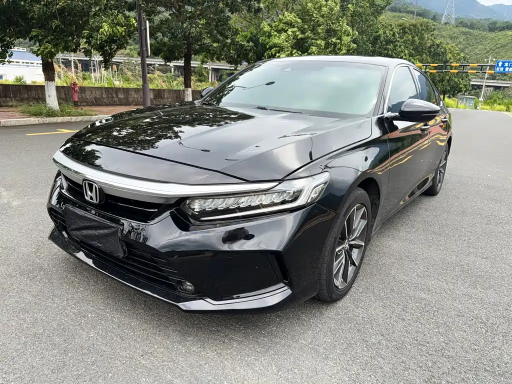 Honda Inspire 2022 — фото 1