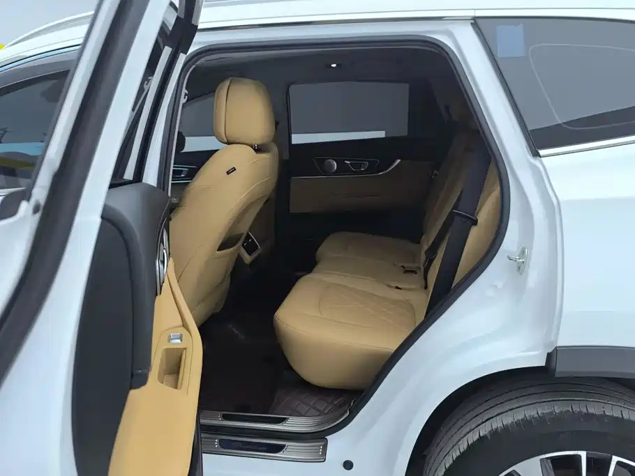 Chery Tiggo 8 PRO 2023 — фото 11