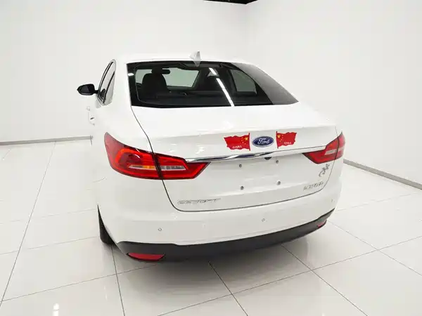 Ford Escort 2019