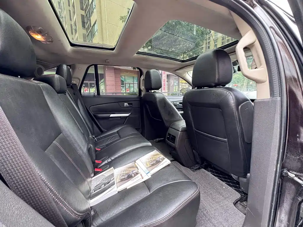Ford Edge 2015 — фото 16