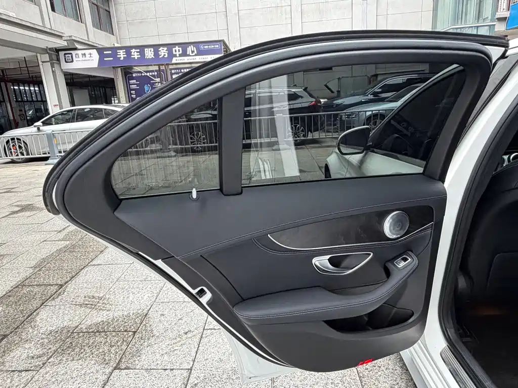 Mercedes-Benz C-Class 2017