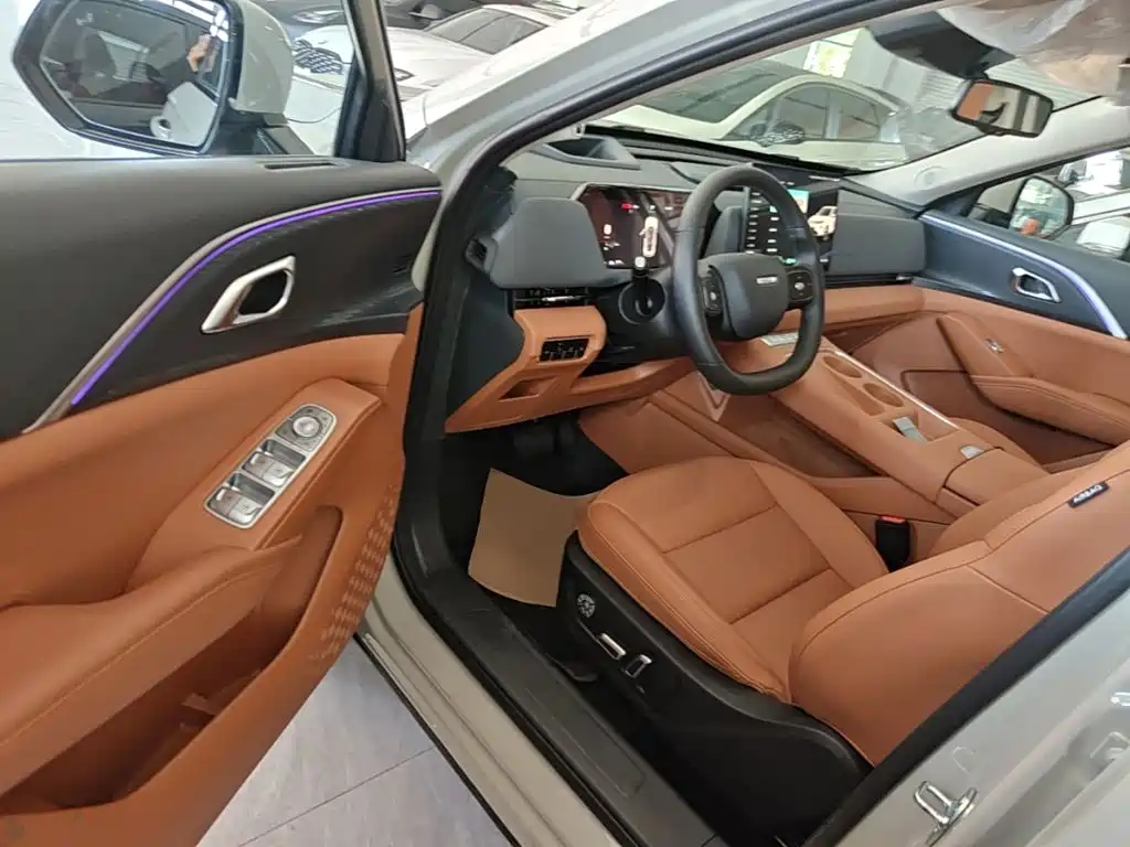 Haval Xiaolong MAX 2025 — фото 16