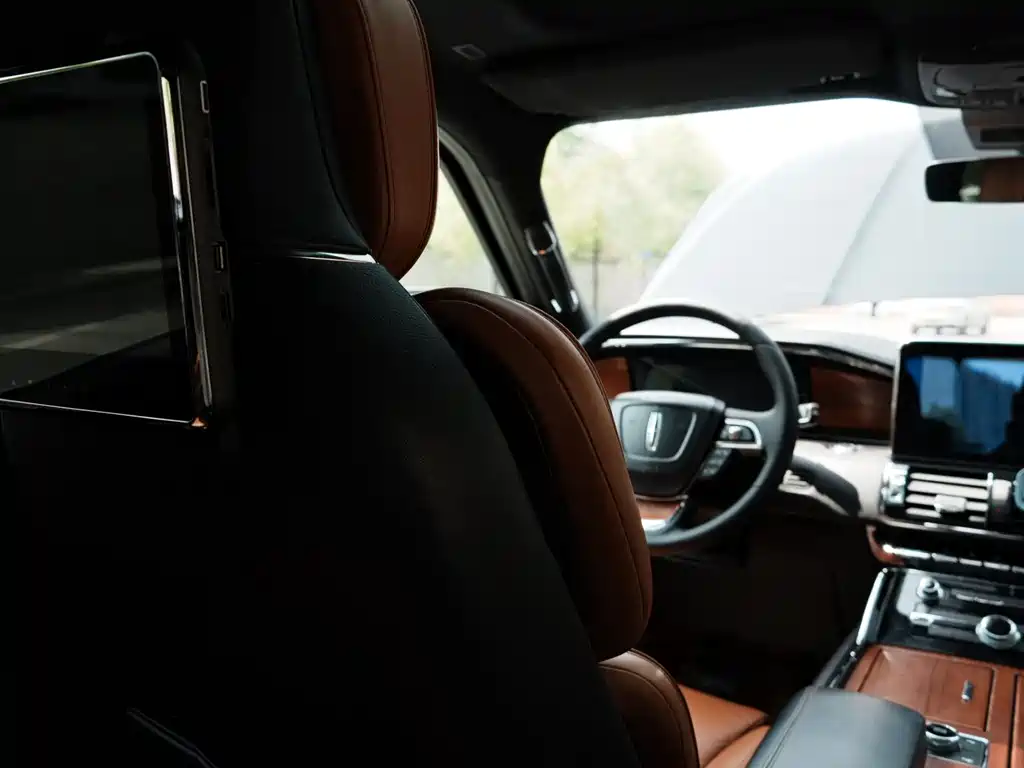 Lincoln Navigator 2019 — фото 9