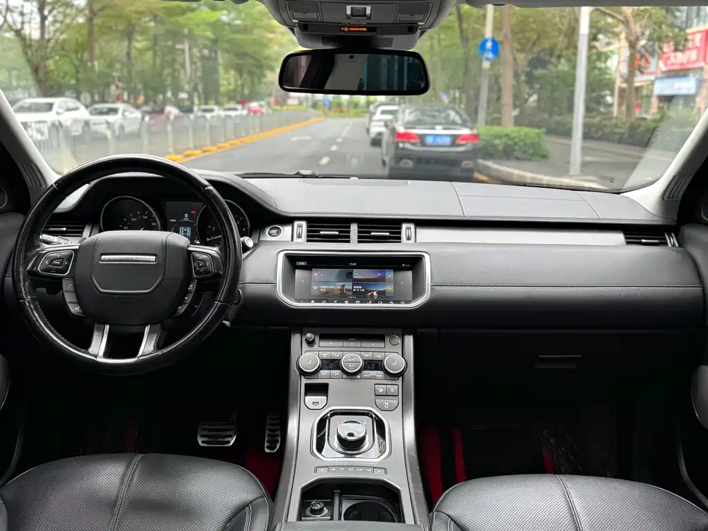 Land Rover Evoque 2018 — фото 7