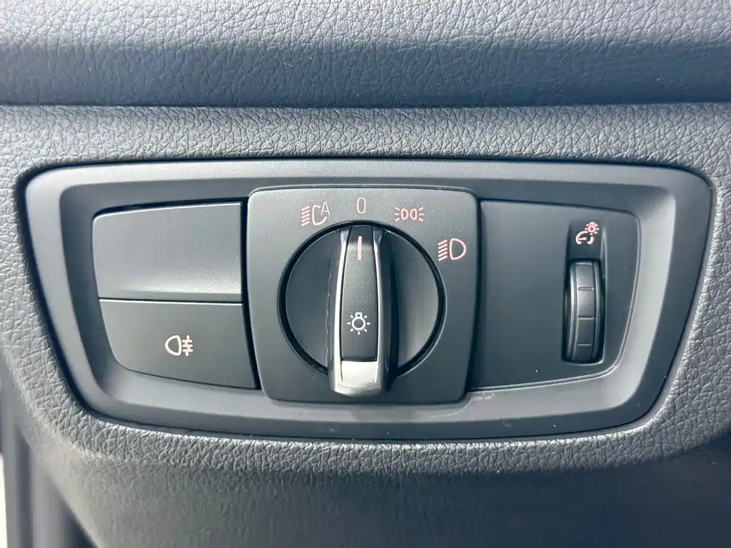 BMW 1 Series 2021 — фото 13