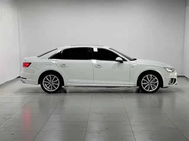 Audi A4L 2019