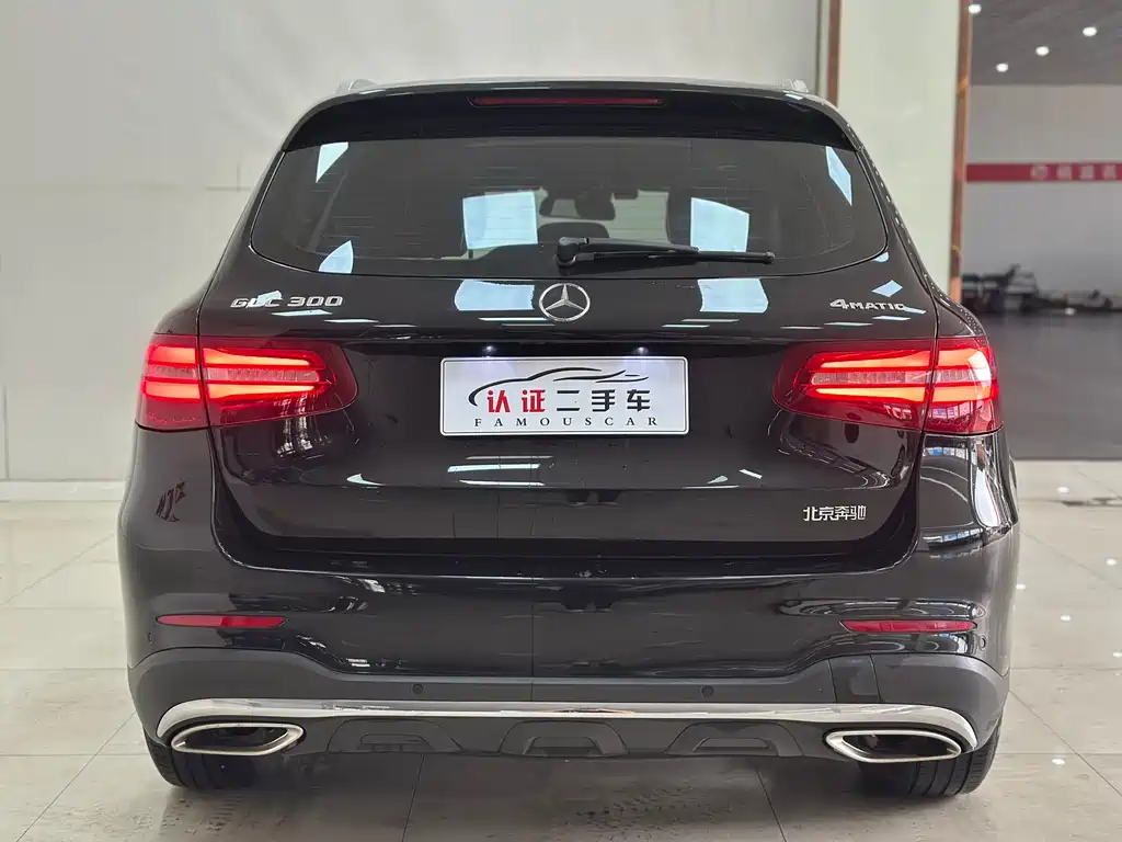 Mercedes-Benz GLC 2017 — фото 17
