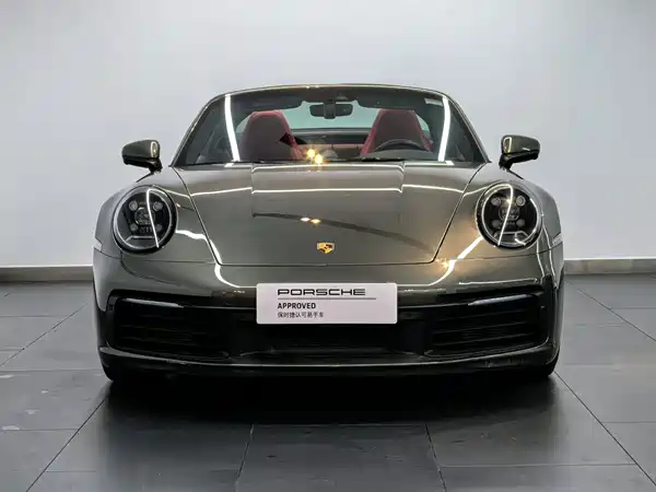 Porsche 911 2023