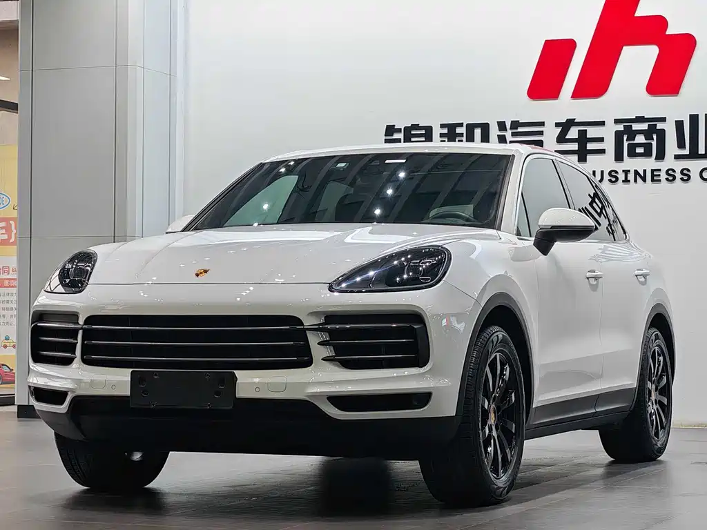 Porsche Cayenne 2020 — фото 1
