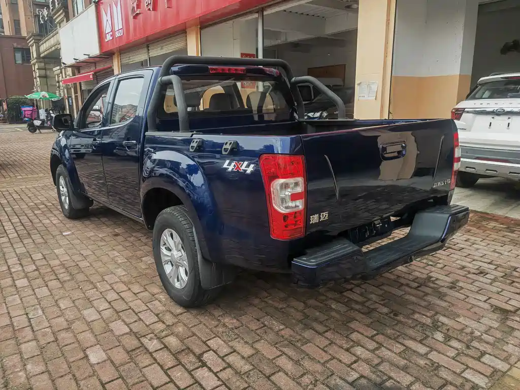 Isuzu RE-MAX