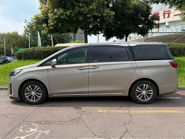 Buick GL8 2023