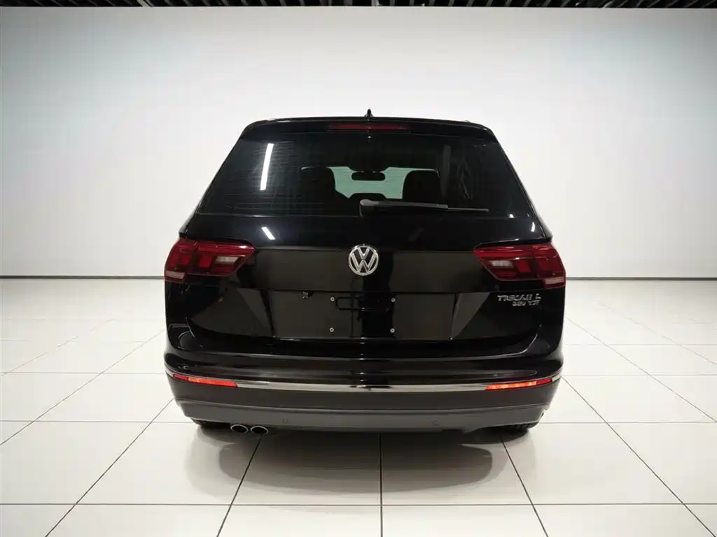 Volkswagen Tiguan L 2018 — фото 10