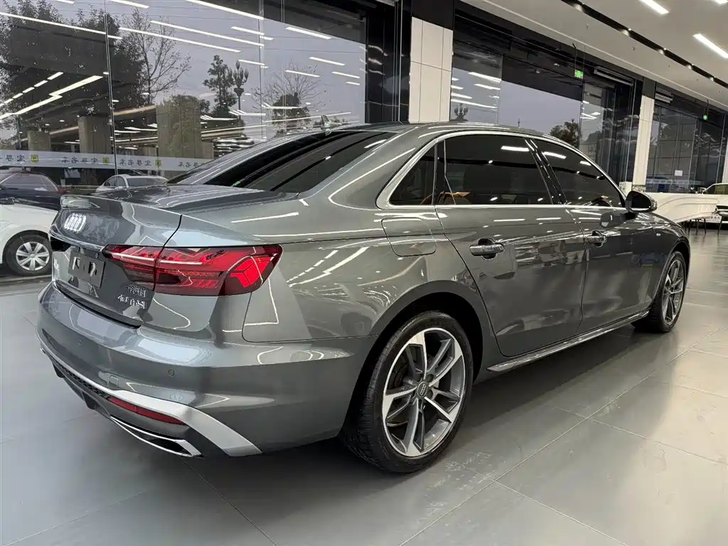 Audi A4L 2021 — фото 4