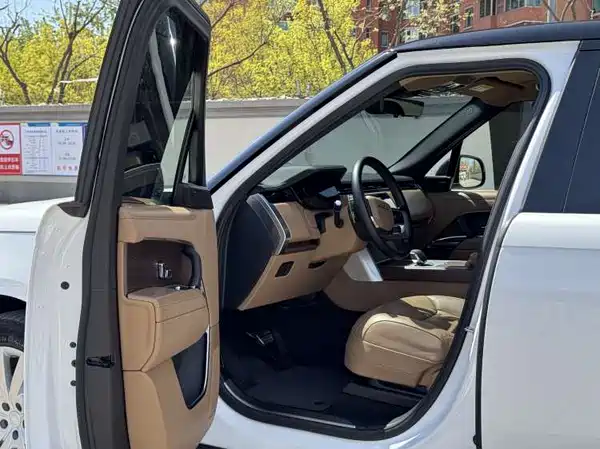 Land Rover Range Rover 2024