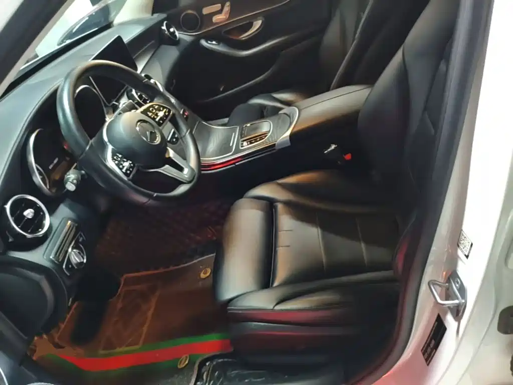Mercedes-Benz C-Class 2019 — фото 15