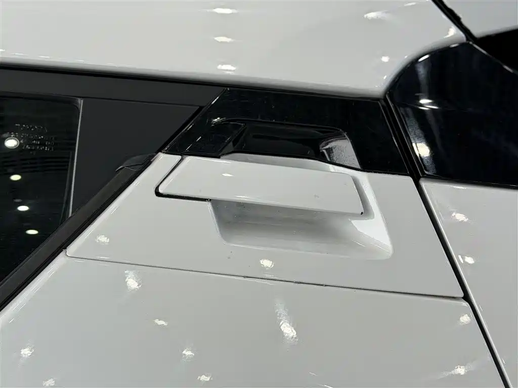 Toyota C-HR 2021 — фото 12