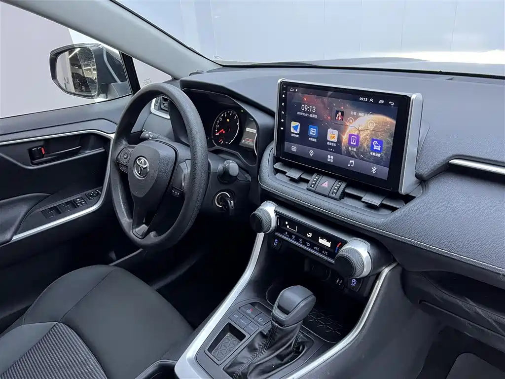 Toyota Wildlander 2023 — фото 24