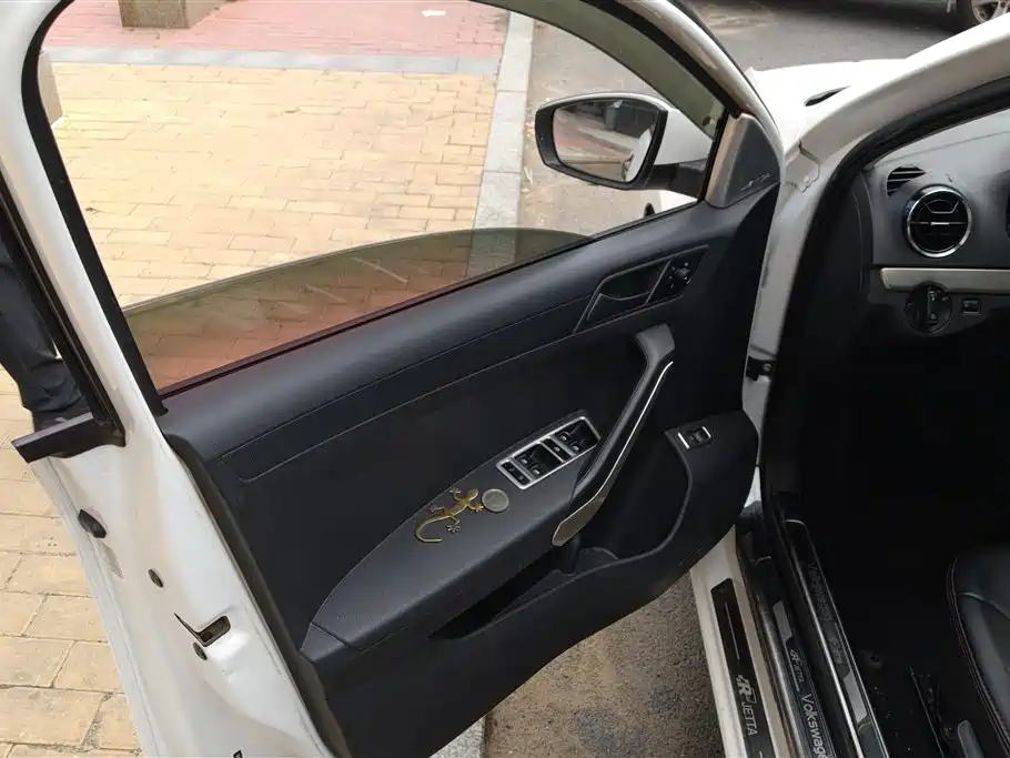 Volkswagen Jetta 2018