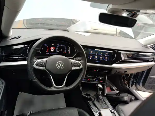 Volkswagen Passat 2022
