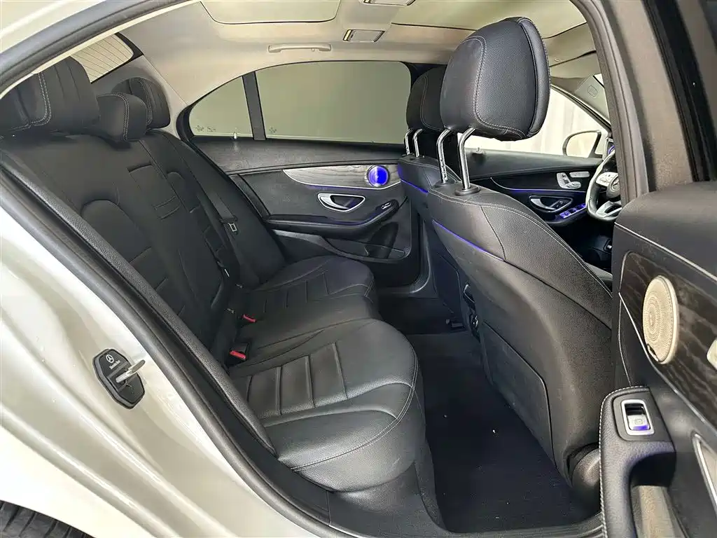 Mercedes-Benz C-Class 2021 — фото 30