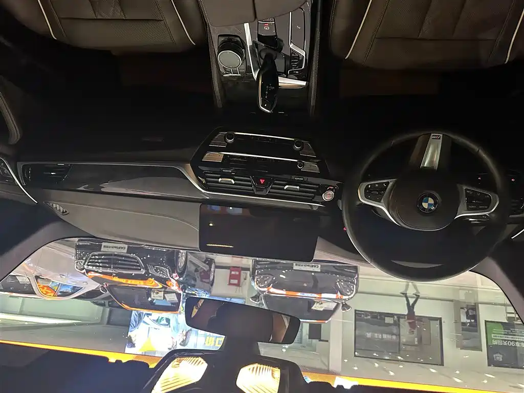 BMW 5 Series 2022 — фото 15