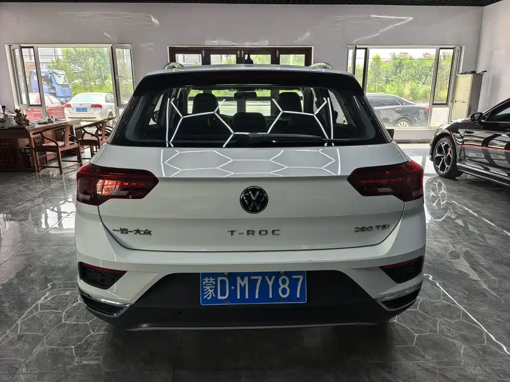 Volkswagen T-Roc 2023