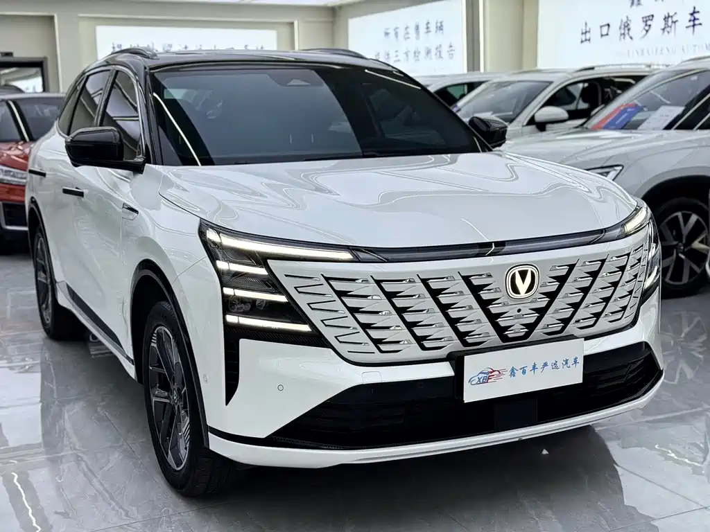 Changan CS75 PLUS 2025 — фото 3