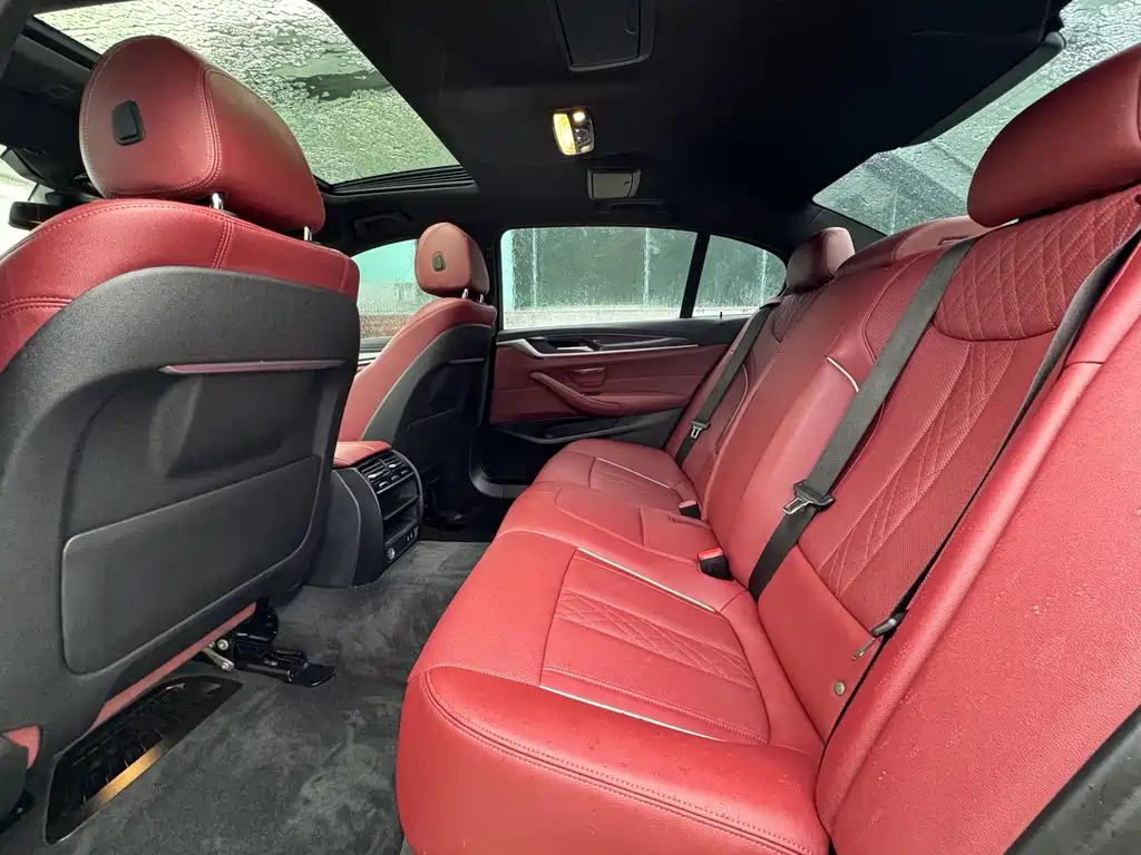 BMW 5 Series 2022