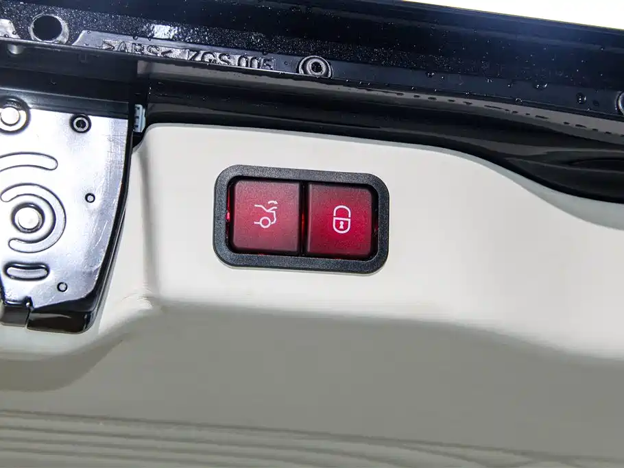Mercedes-Benz Vito 2023 — фото 30