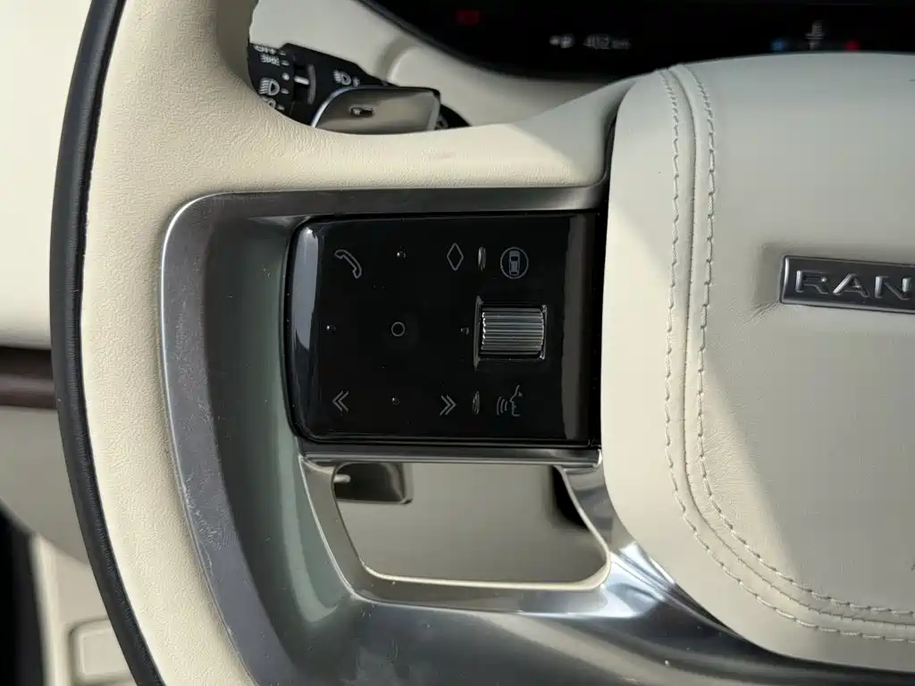 Land Rover Range Rover 2025 — фото 17