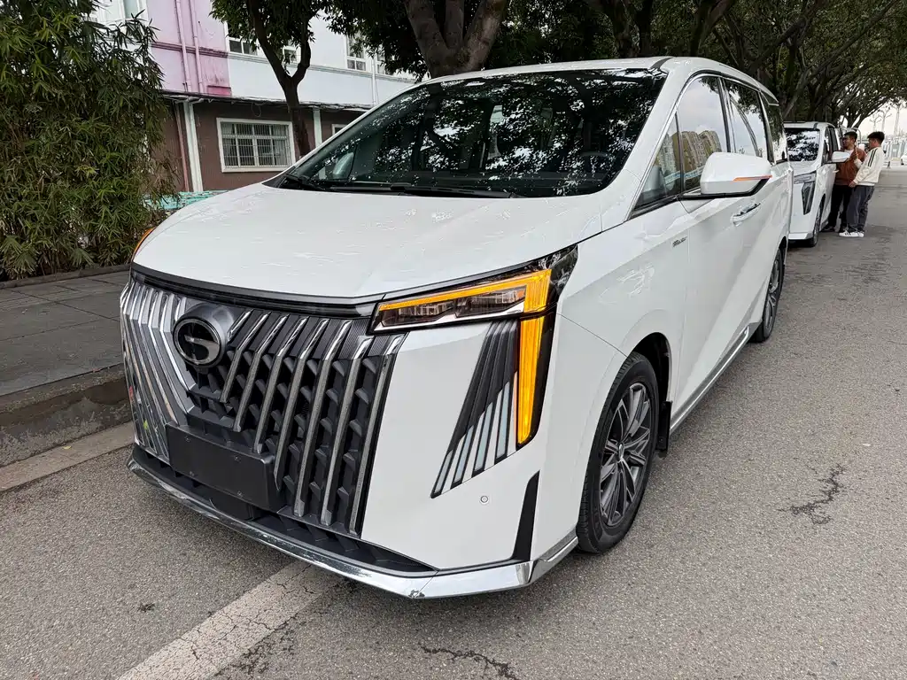 GAC Motor Trumpchi M8 2023 — фото 1