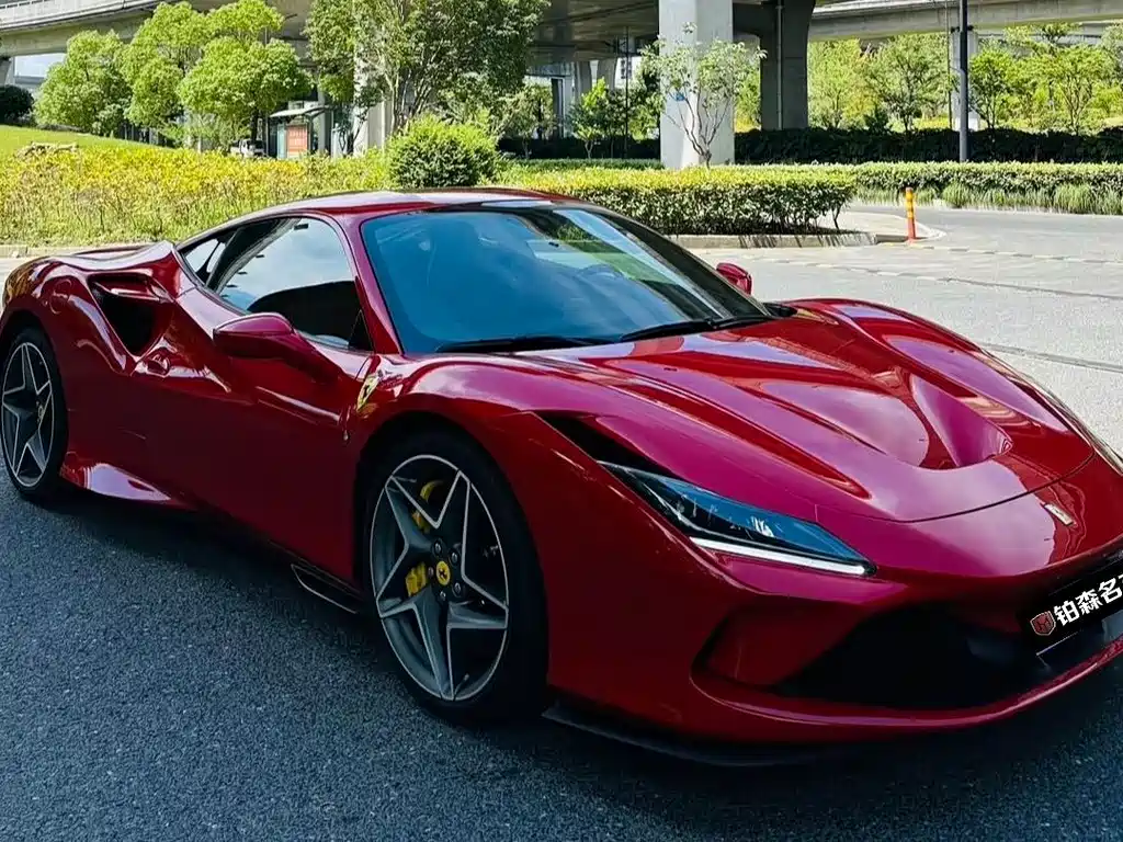 Ferrari F8 2022 — фото 8