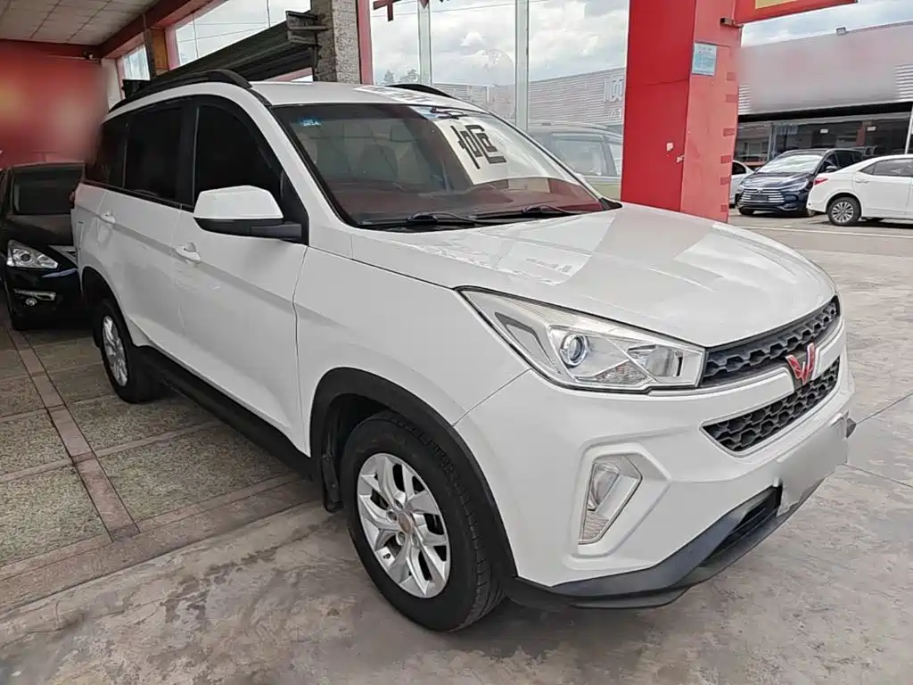 Wuling Hongguang S3 2018 — фото 4