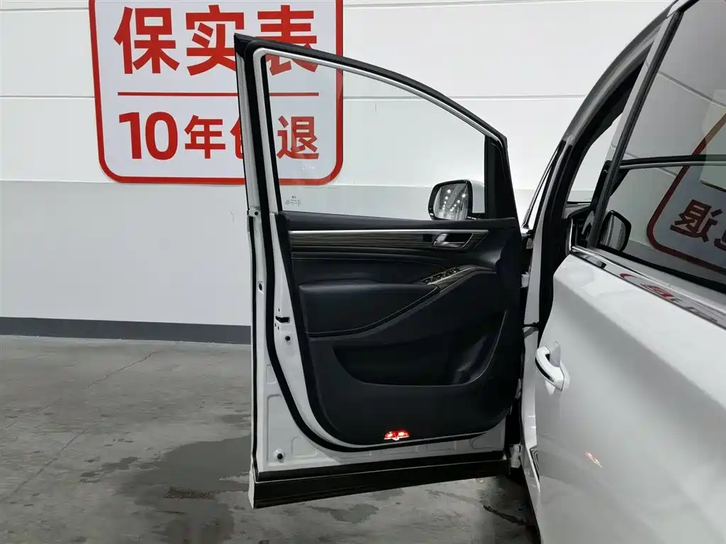 GAC Motor Trumpchi M8 2023 — фото 8