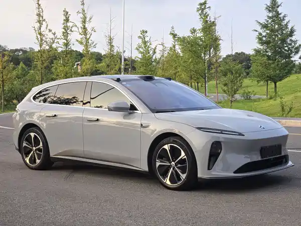 NIO ET5T 2023