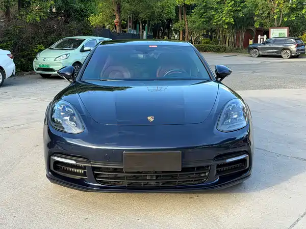 Porsche Panamera 2020