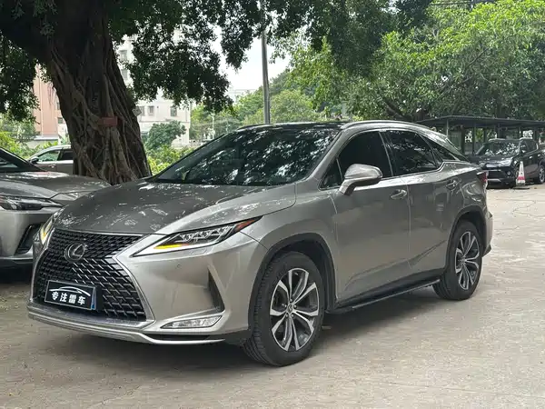 Lexus RX 2022