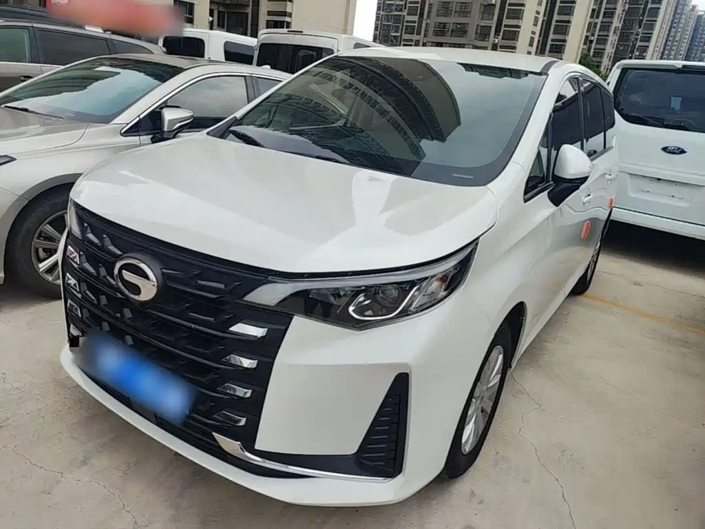 GAC Trumpchi M6 2023 — фото 1