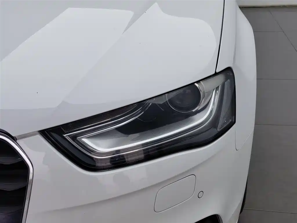 Audi A4L 2015 — фото 7