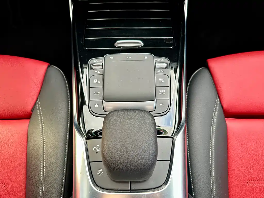 Mercedes-Benz CLA AMG 2021 — фото 16
