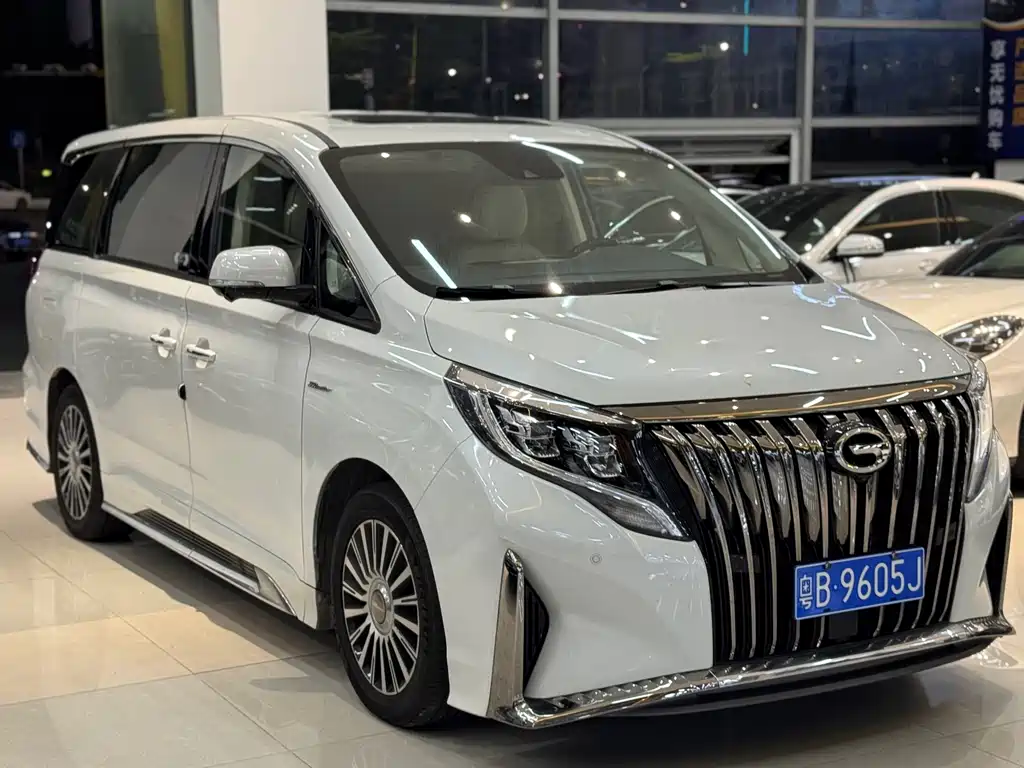 GAC Trumpchi M8 2022 — фото 3