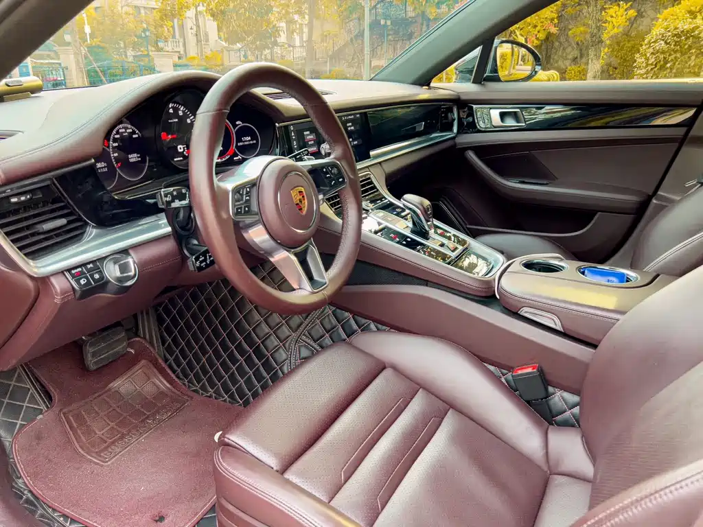 Porsche Panamera 2019 — фото 5