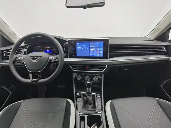 Jetta VA7 2025