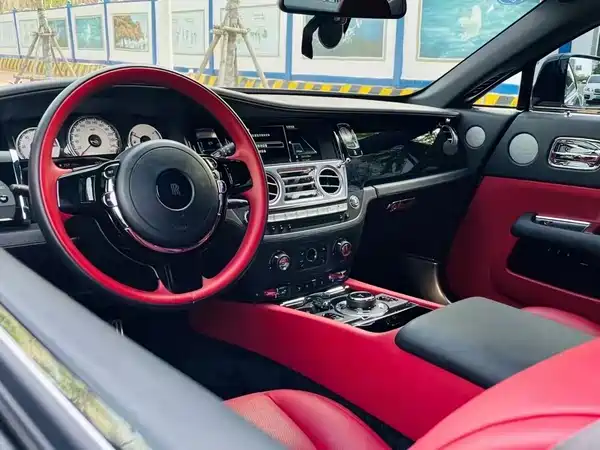 Rolls-Royce Phantom 2020