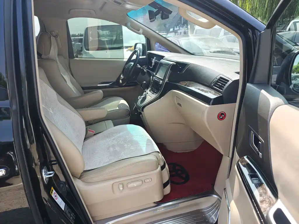 Toyota Alphard 2013 — фото 10