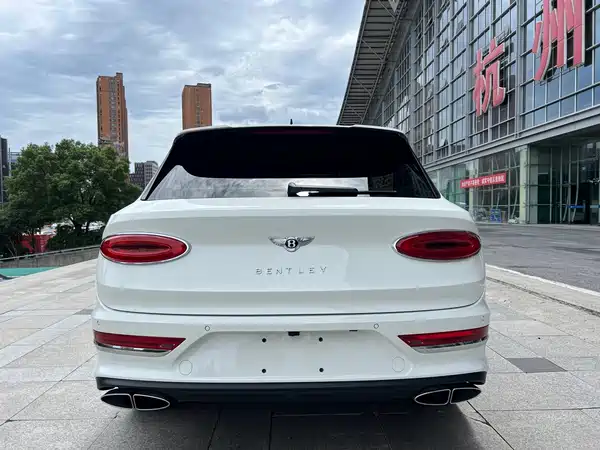 Bentley Bentayga 2022